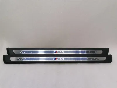 BMW 4 G83 M4 Listwa progowa 8075025 M4 Cabrio Zestaw listwa progowa