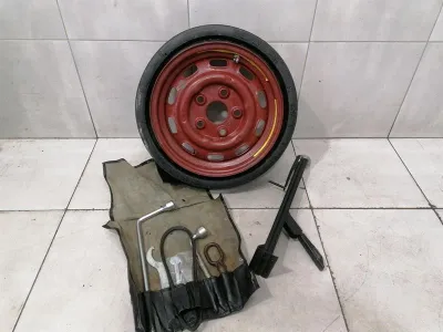 Roue de secours Porsche 911 Carrera 3.2 1984-1989 91136204100 Jante en alliage -