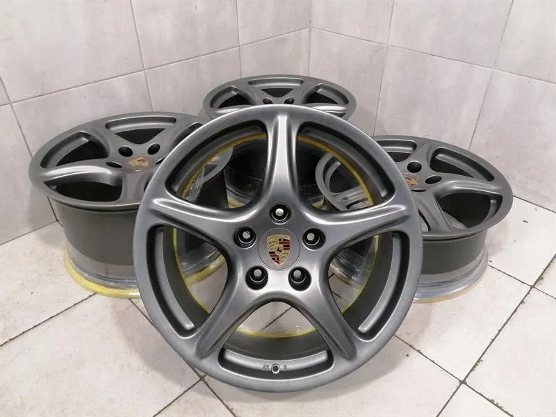 Porsche 911 (997) Alloy Wheel R19 Porsche 911 997 C2 Alloy Wheel Set 99736215...