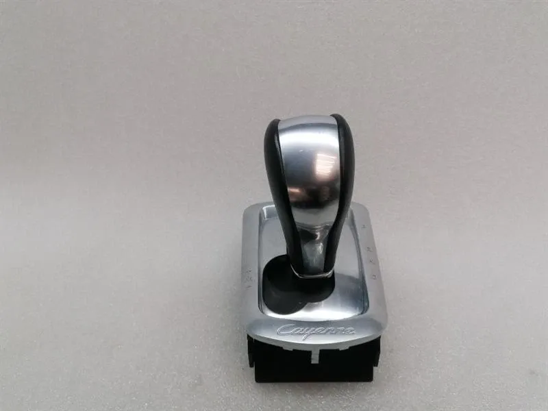 Porsche Cayenne Porsche Cayenne 958 92A Gear Knob 95842606900 Gear Knob Faulty 7P5863419- Body type: SUV
Fuel: Petrol