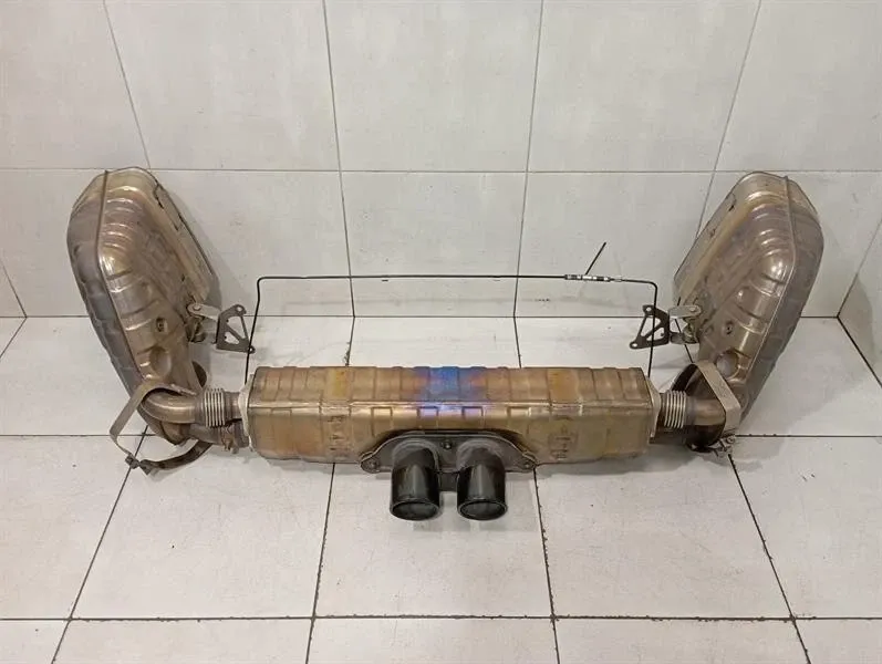 Porsche 911 (991) Porsche 911 991 GT3RS Mk1 Exhaust Silencer 99111102790 Exhaust Silencer- Body type: Coupe
Fuel: Petrol
