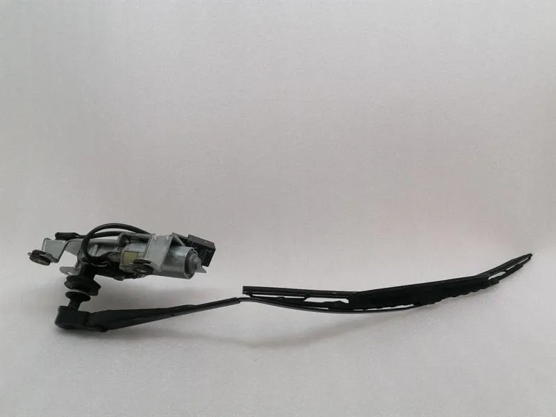Porsche 911 (996) Porsche 911 996 Rear Wiper Motor 99662808000 Wiper Motor Rear 99662804000- Body type: Coupe
Fuel: Petrol