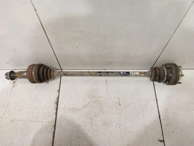 Porsche 911 (996) Porsche 911 996 Right Front Drive Shaft 99634903810 Drive Shaft Front Right- Body type: Coupe
Fuel: Petrol