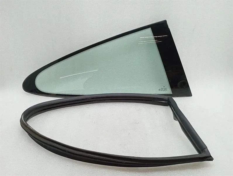 Porsche 911 996 right rear 1/4 glass 99654311203 door window 1/4 rear RH-