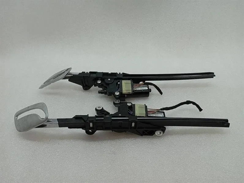 Bentley Continental GT V8S seatbelt feeder set 8F0857760 belt carrier engine set-