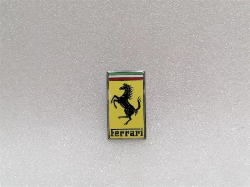 Ferrari 360 Ferrari 360 F131 65394800 Emblem Logo Badge- Body type: Coupe
Fuel: Petrol