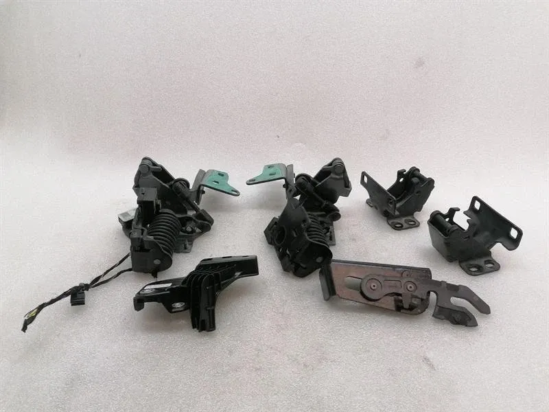 Mercedes C Class W205 Boat Hinge Set A2057581100 Tailgate Hinge Set-