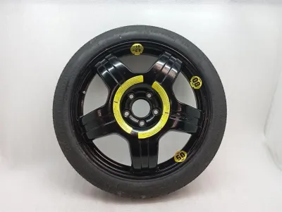 Mercedes C63 AMG W204 Zestaw koła zapasowego A2044014702 Koło awaryjne Koło rezerwowe 3.5BX18 ET20-