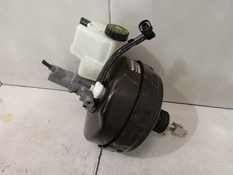 Mercedes C Class W204 Brake Servo A2044303230 Brake Booster -