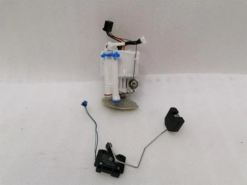 Mercedes-Benz A (W176) Mercedes C Class W205 Fuel Pump Electric A2054708501 Fuel Pump FAULTY- Body type: Coupe
Fuel: Petrol