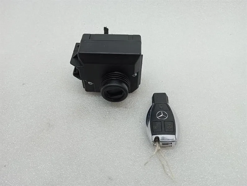 Mercedes C Class W204 Electronic Module A2079052600 EZS KEY ECU -