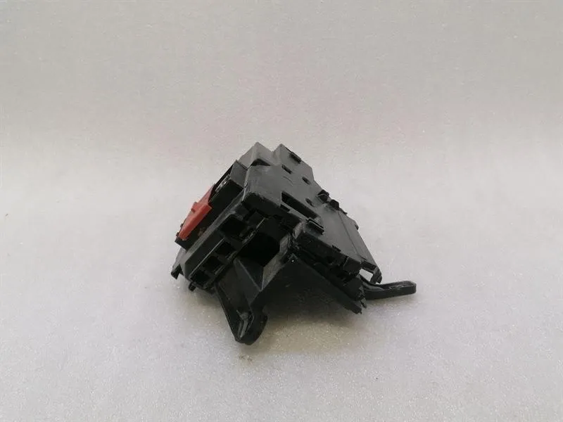 Mercedes C Class W205 Fuse Box A2055407311 Fuse Box-