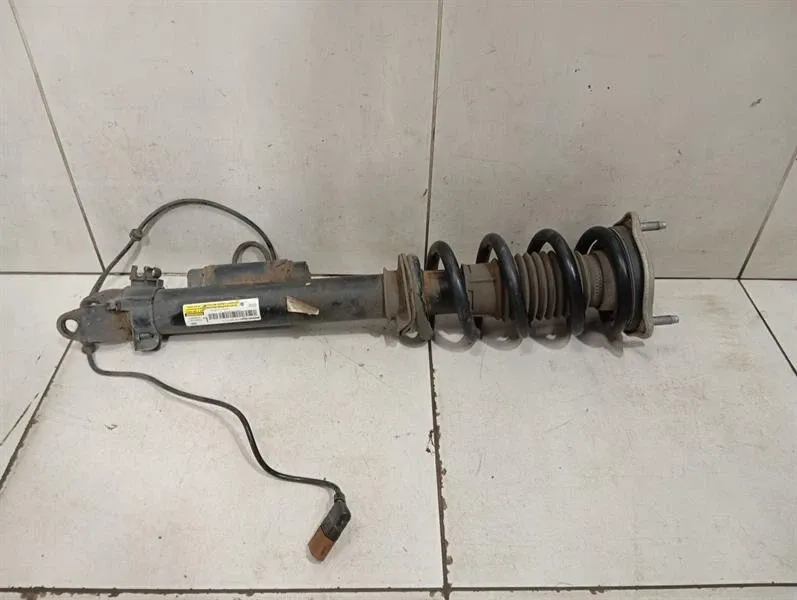 Mercedes C Class W205 C63 AMG Shock Absorber FLH A2053201101 Front Shock Absorber-