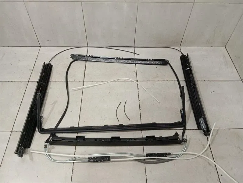 Mercedes C Class W205 Coupe Sunroof Frame A2057803100 Sunroof Frame-