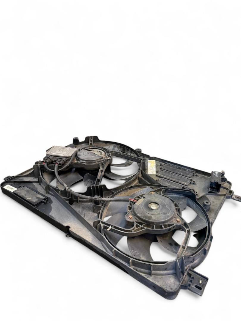 Volvo XC60 Radiator Fan Electric 8240547 Radiator Fan Electric VOLVO XC60 I (200...