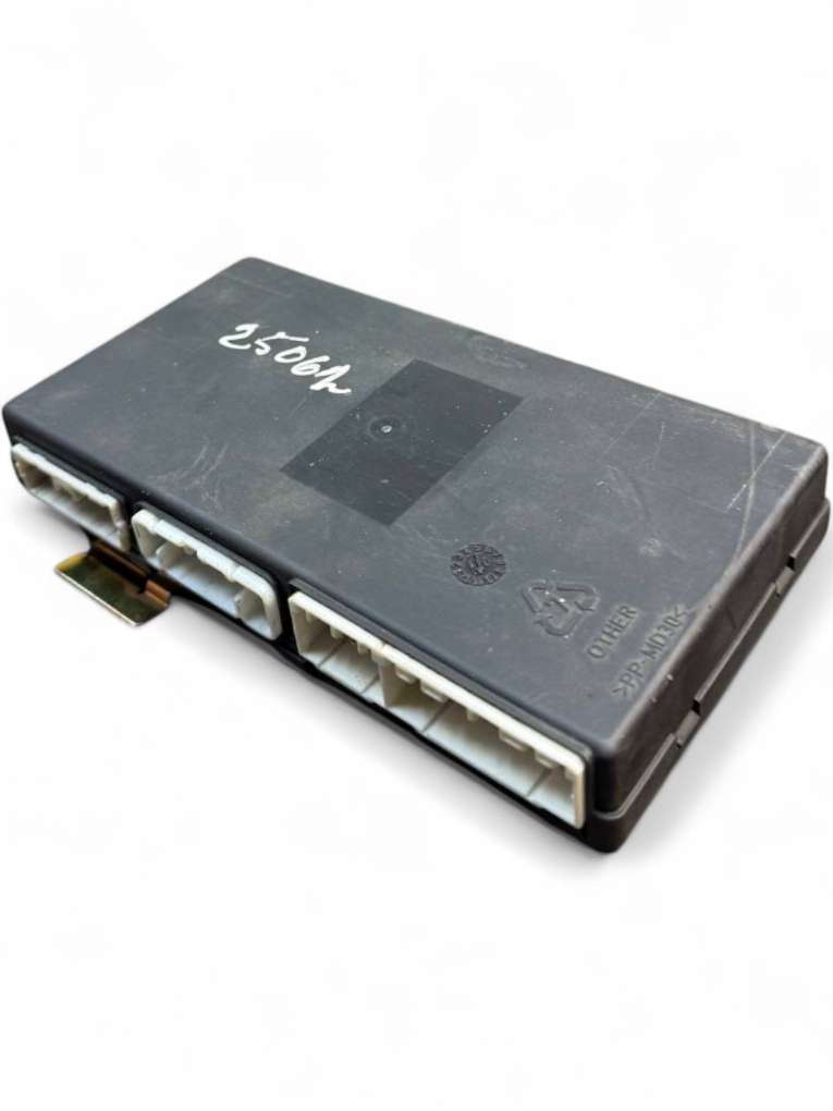 Volvo C70 Body control module (BCM) 30621304 Body control module (BCM) VOLVO S40 / ...