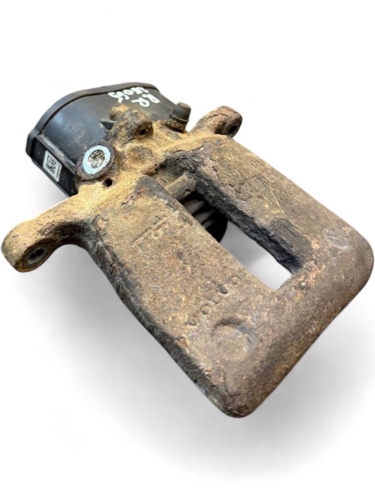 Volvo S60 Brake caliper rear right 32332594 36001381 Brake caliper rear  right VOL...