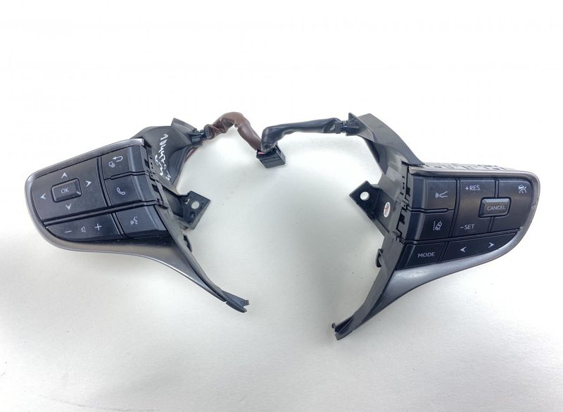 8425076210 Steering wheel MF switch set LEXUS UX (AA10, AH10) (2018-)