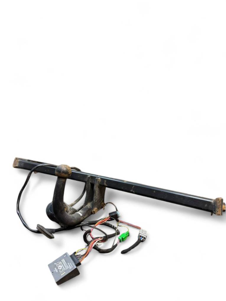 Volvo V40 vetokoukut Towbar VOLVO V40 (2012-2019)

Generation: V40 (...
