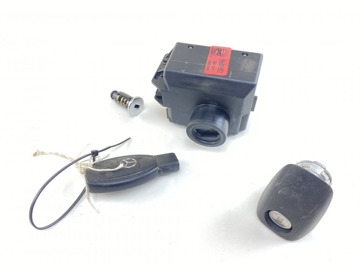A4479003819 Ignition switch lock (ignition barrel) MERCEDES-BENZ VITO / V-CLASS (W447) (2014-)