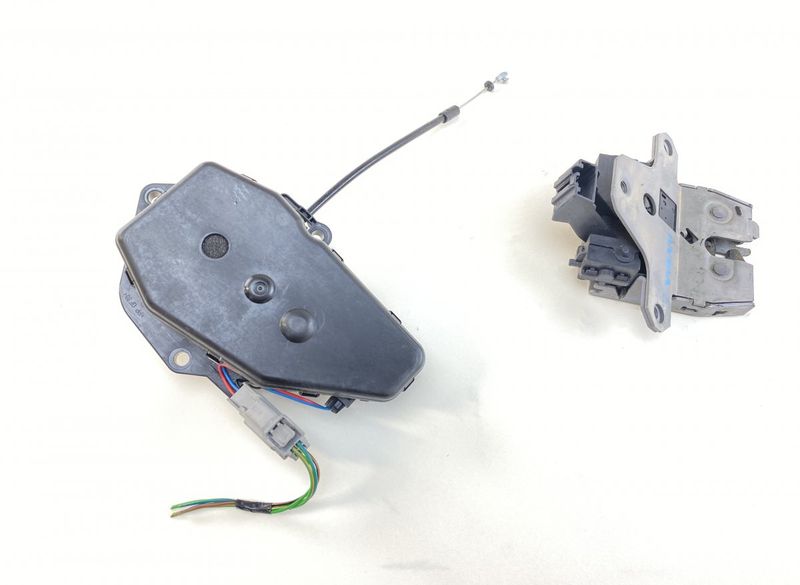 31335052 Bootlid / tailgate lock VOLVO XC60 I (2008-2017)