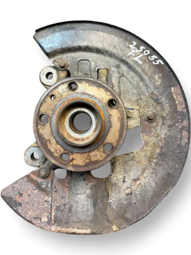 Volvo XC60 Wheel bearing housing front left Wheel bearing housing front left VOLVO XC60 I (...
