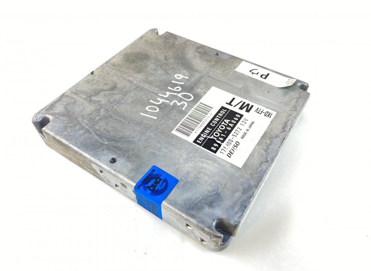 Toyota Land Cruiser 100 Engine Control Unit / module (ECU) 1758005272 175800-5272 Engine Control Unit / mo...