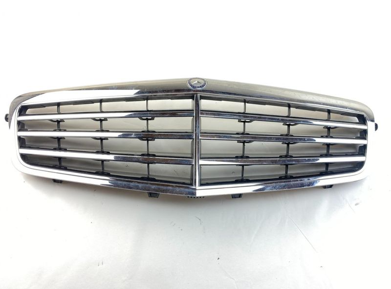 A2128801083 Radiator Grille MERCEDES-BENZ E-CLASS (W212) (2009-2016)