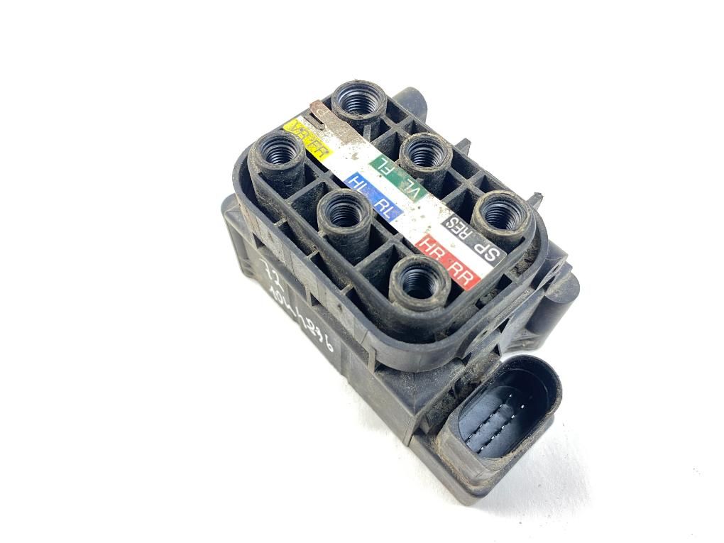 A2123200358 Air suspension valve block MERCEDES-BENZ GL-CLASS (X164) (2006-2012)