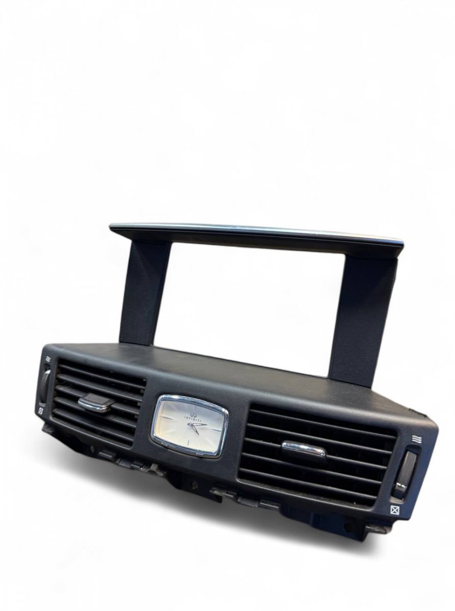 Infiniti M / Q70 (Y51) Clock 258101MA0A 258101MA1A Clock INFINITI M IV / Q70...