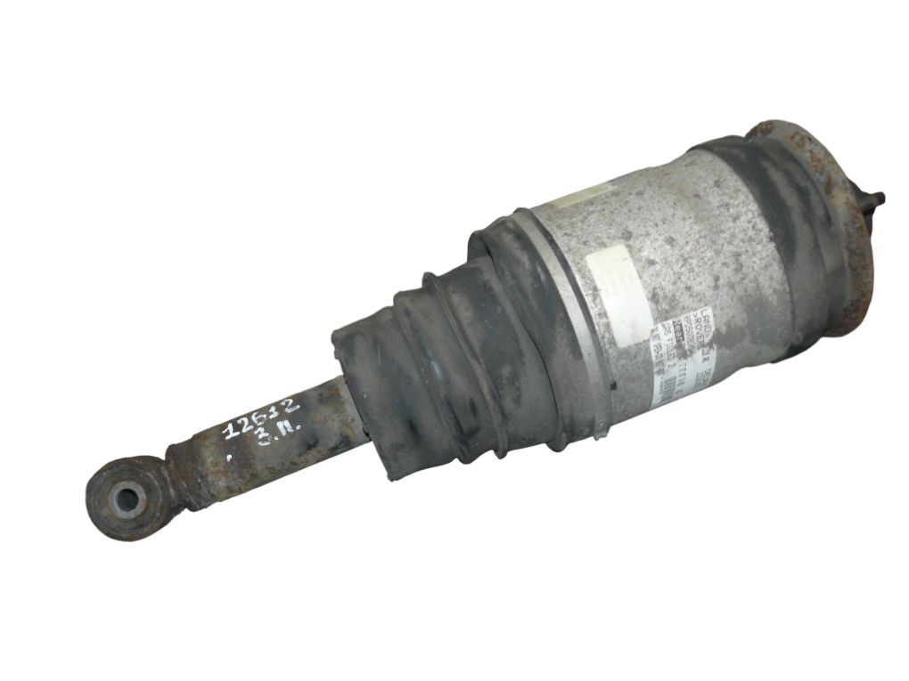 Land Rover Range Rover Sport Air shock absorber rear right RPD500890 Air shock absorber rear right LAND RO...