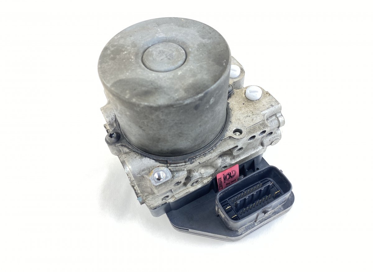 Mazda 6 (GH) ABS hydraulic unit / pump 1338005670 133800-5670 ABS hydraulic unit / pum...