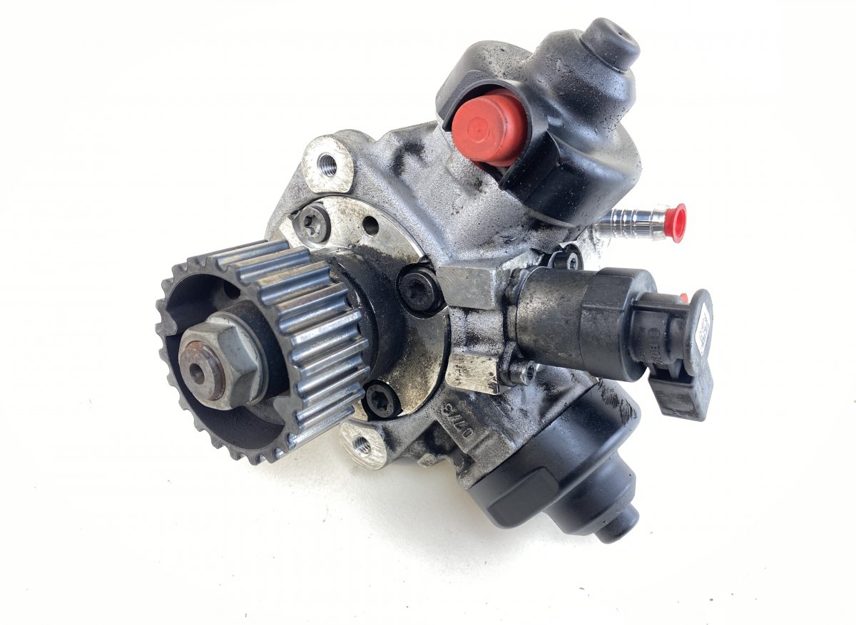 Audi Q7 (4L) Fuel injection pump, diesel 0445010613 Fuel injection pump, diesel AUDI Q7 ...
