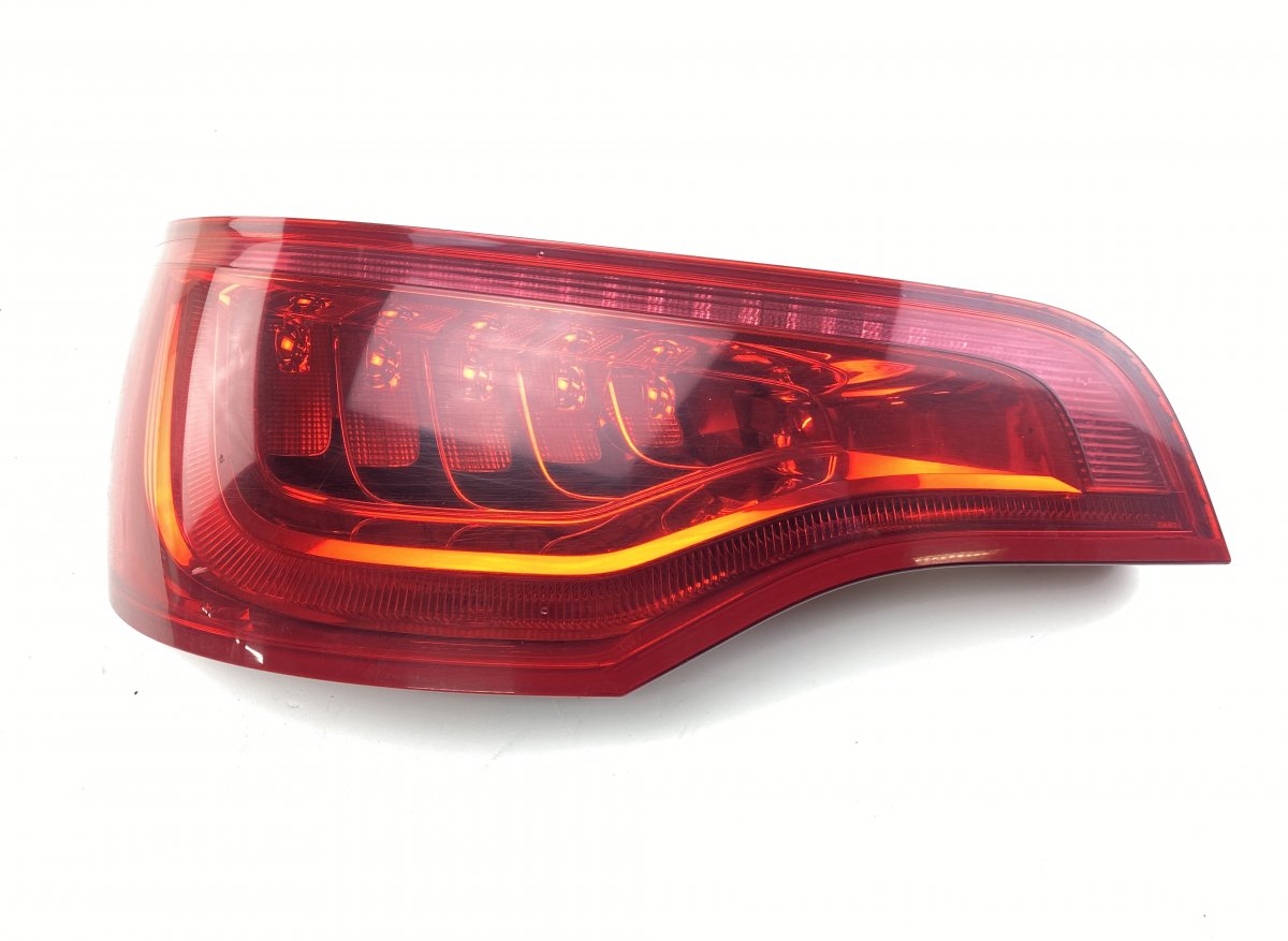 Audi Q7 (4L) tail light left 4L0945093L Tail light left AUDI Q7 (4L) (2006-2...