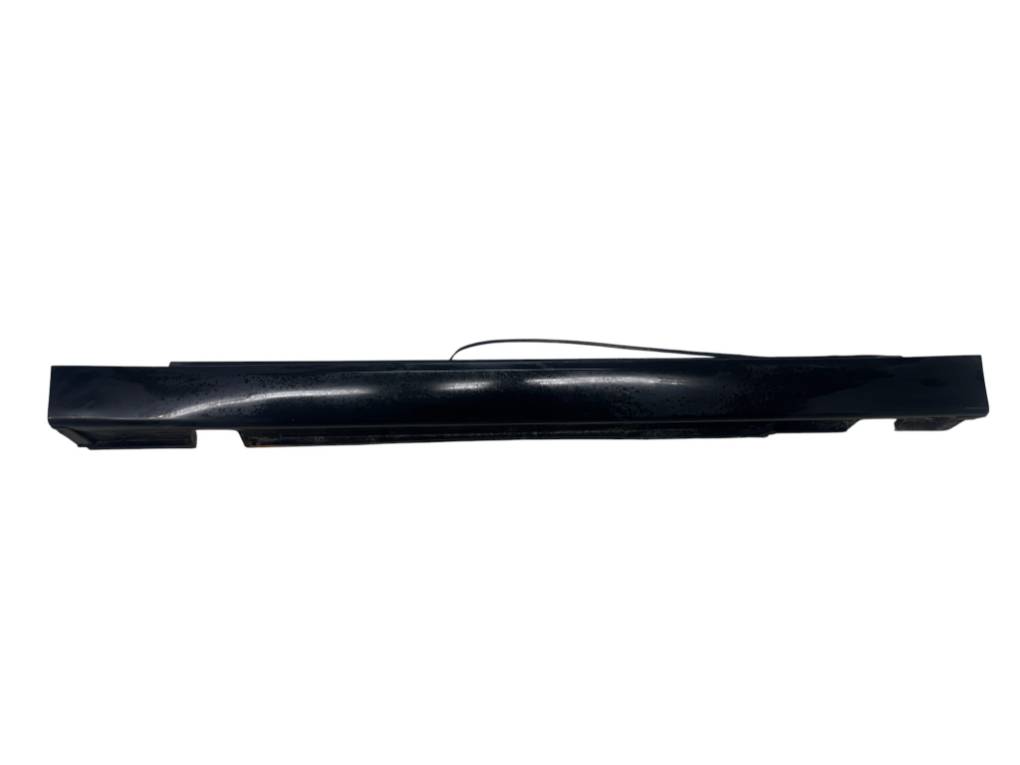 BMW 7 (E65 / E66 / E67 / E68) küljekarp (vasak) 51717148545 7148545 Side Skirt Left BMW 7 (E65,...