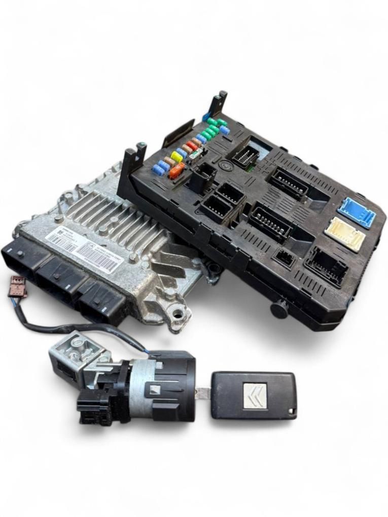9661940080 9663123380 9663572880 SW9663572880 Engine Control Unit / module (ECU) CITROËN C4 Picasso I (UD, UA) (2006-2013)