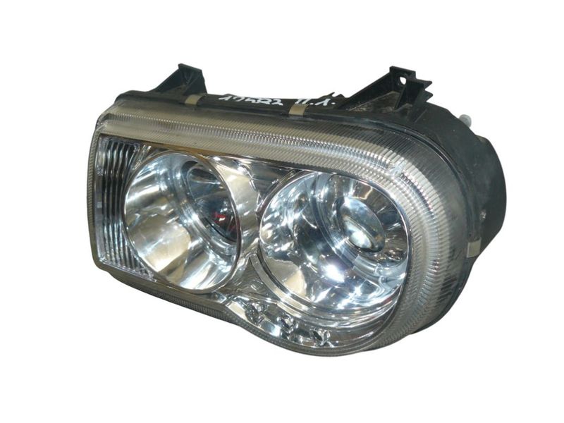 SK3302CHC03 Headlight left CHRYSLER 300C I (2004-2010)