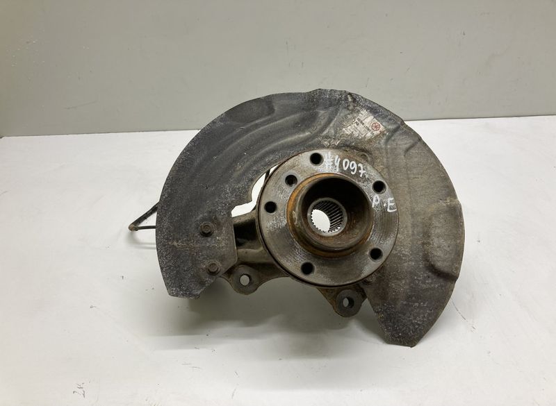 31216768996 6768996 Wheel bearing housing front right BMW 3 (E90, E91, E92, E93) (2005-2011)