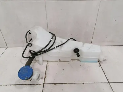 Mercedes W463A W464 18-24 G63 Zbiornik płynu do spryskiwaczy A4638690000 Zbiornik płynu do spryskiwaczy -