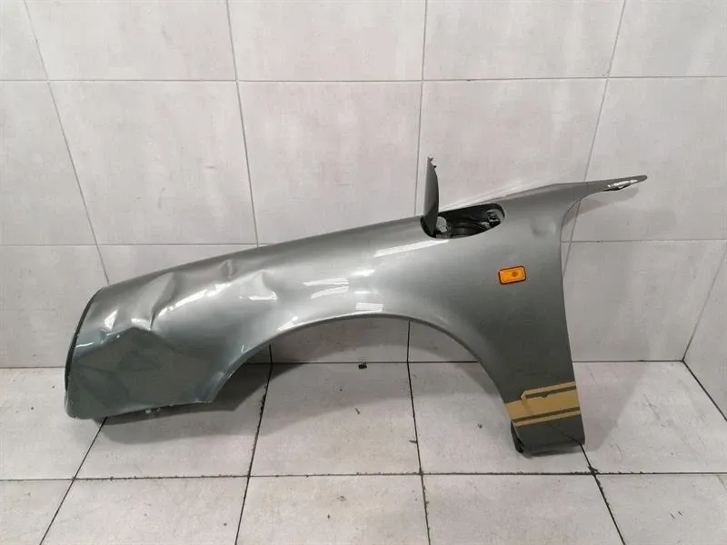 Porsche 911 Porsche 911 Carrera 3.2 1984-1989 Left Wing 91150303109 Left Fender- Body type: Coupe
Fuel: Petrol