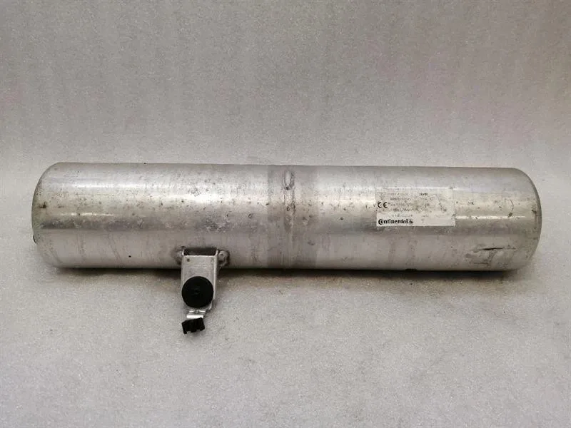 Porsche Panamera 970 Air suspension reservoir 97035815503 container -