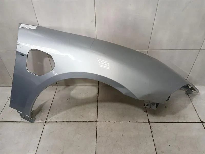 Porsche Taycan Porsche Taycan 9J Right Wing 9J1821102AY WITH POWER DOOR Right Fender- Body type: Hatchback
Fuel: ELECTRIC