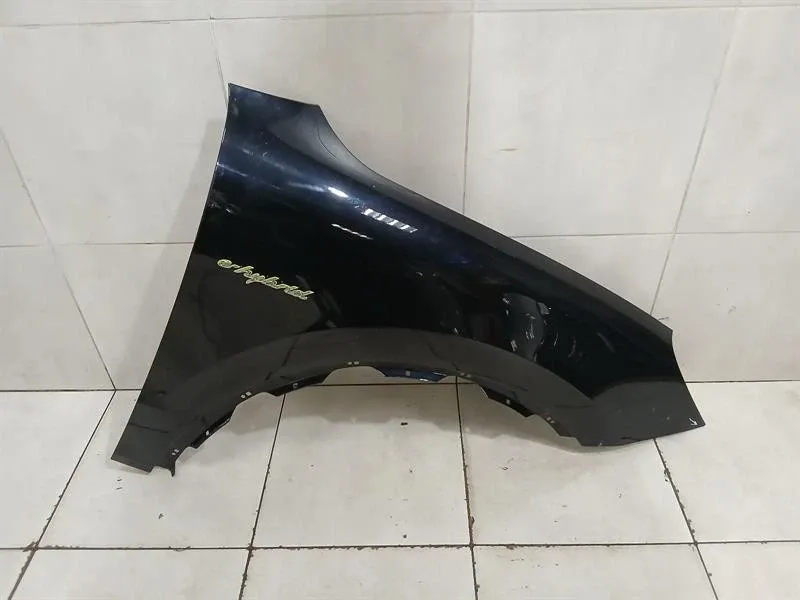 Porsche Cayenne Porsche Cayenne 9Y MK3 E3 Right Wing 9Y0821106B Right Fender- Body type: Unknown
Fuel: Unknown
