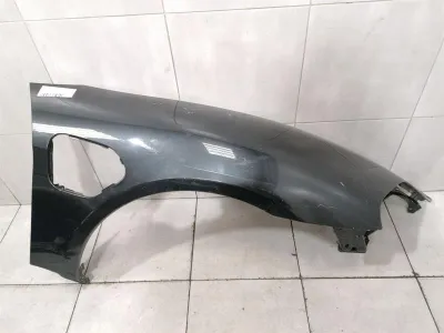 Porsche Taycan 9J labais spārns 9J1821102Y bez elektriskās vadības durvju labā spārna-