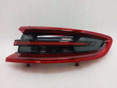 Porsche Macan 95B lampa tylna prawa 95B945096D lampa tylna prawa-