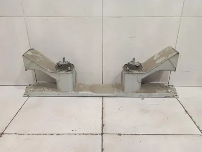 Support de boîte de vitesses Ferrari 599 GTB F141 985189265 Support de boîte de vitesses TRELLIS-