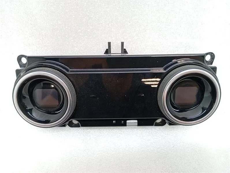 Land Rover Range Rover Sport (L494) Land Rover Sport L494 Auto Climate Control JK52-18D687-AC Climate Control Panel A/C- Body type: SUV
Fuel: Petrol