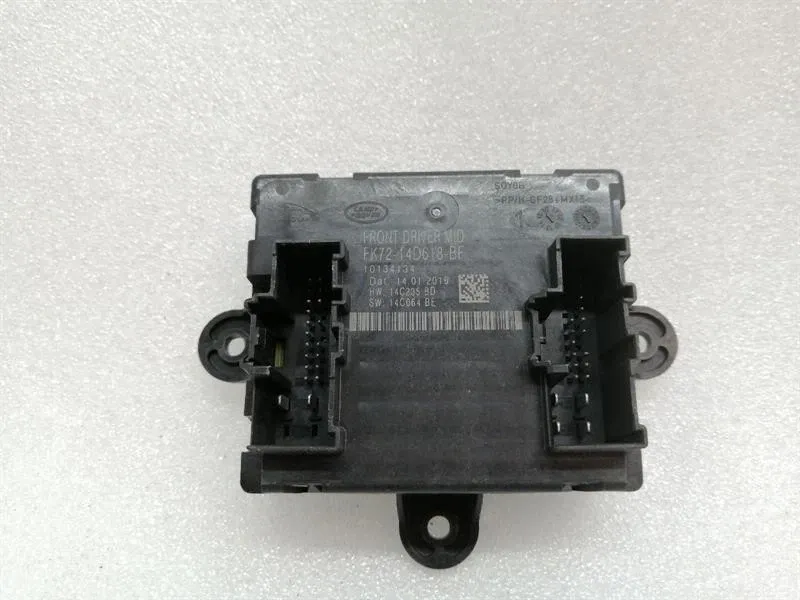 Land Rover Range Rover Sport (L494) Land Rover Range Rover Sport L494 Electronic Module FK72-14D618-BF Control Unit - Body type: SUV
Fuel: Petrol