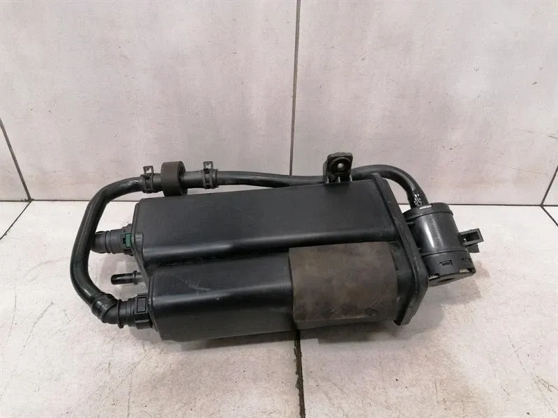 Land Rover Range Rover Sport (L494) Land Rover Range Rover Sport L494 Reservoir CPLA-9E857-EB Reservoir EVAP- Body type: SUV
Fuel: Petrol