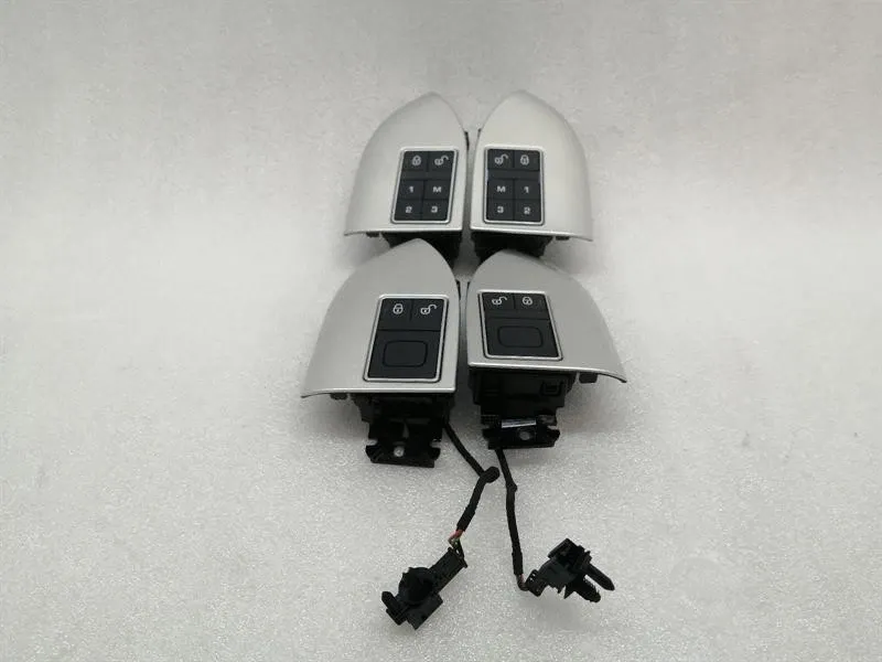 Land Rover Range Rover Sport (L494) LAND ROVER Range Rover Sport L494 Switch FK72-14776-AA Switch DOOR SET- Body type: SUV
Fuel: Petrol